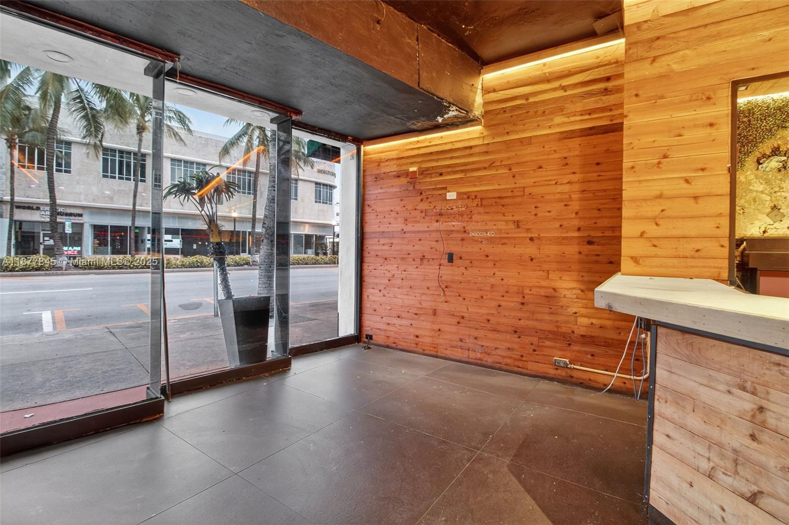 1216 Washington AVE, Miami Beach FL 33139 — #A11877845