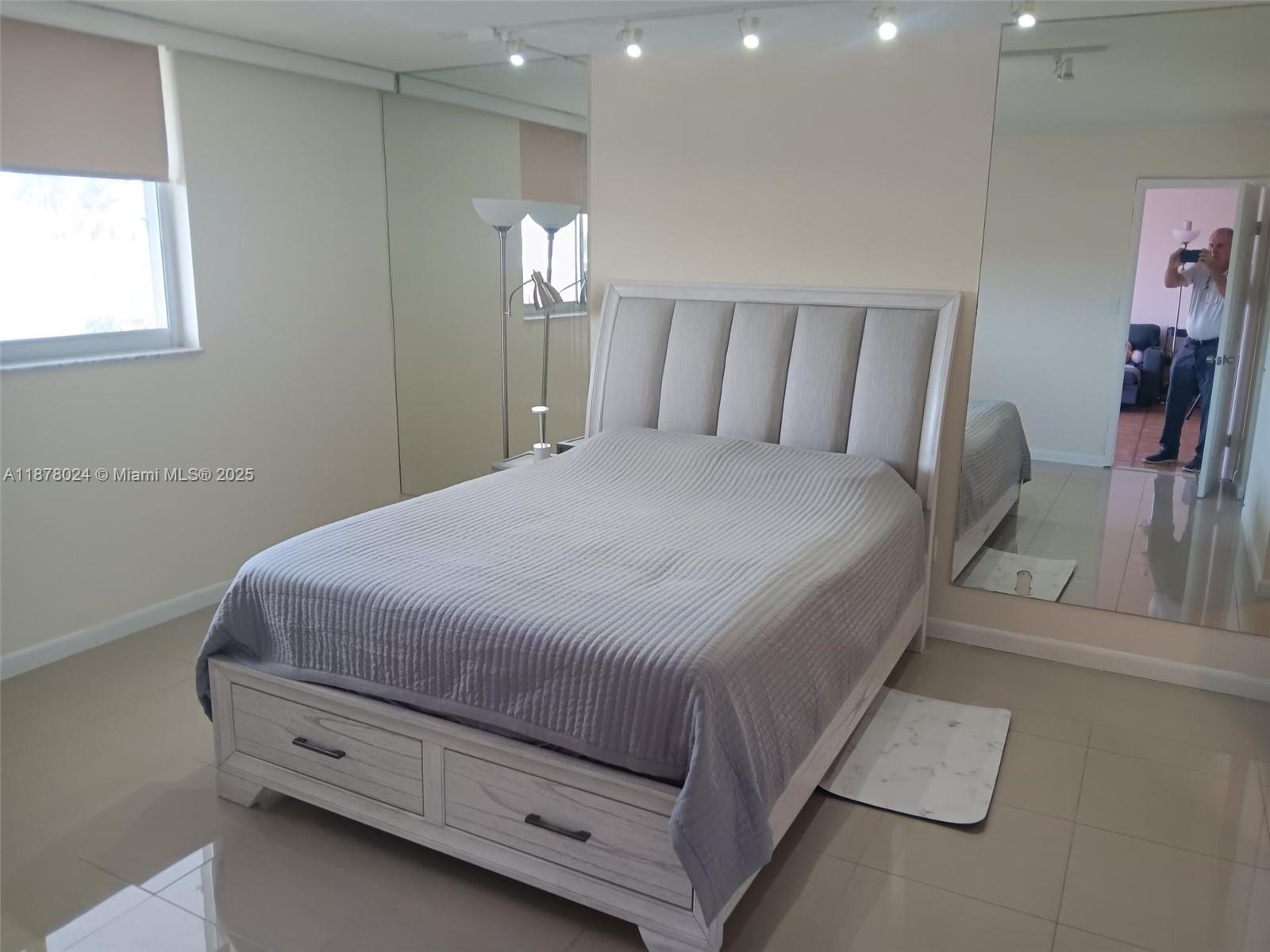 84b12bae-7375 3545 NE 166th St # 304, North Miami Beach FL 33160 — #A11878024