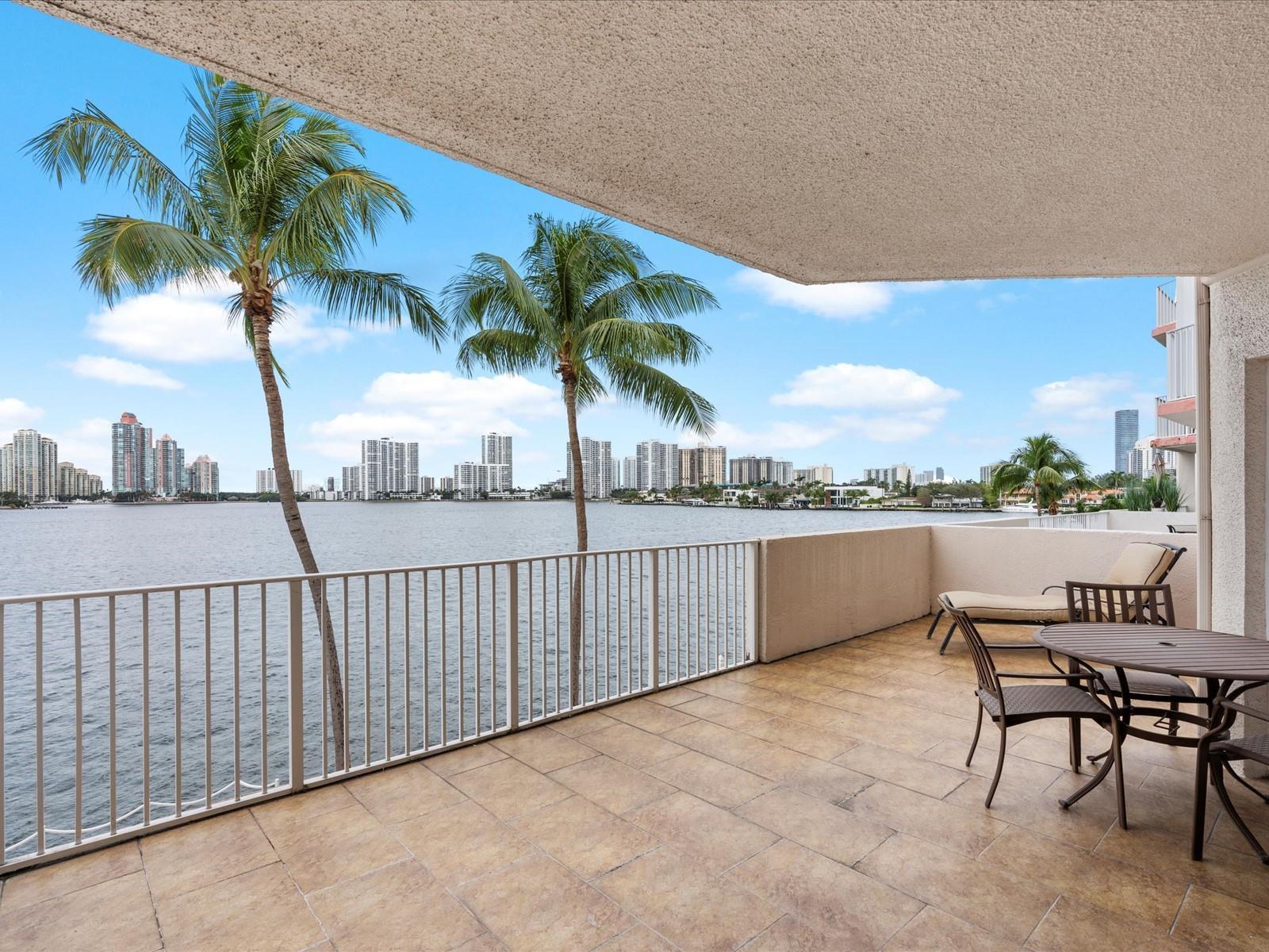 CREATOR: gd-jpeg v1.0 (using IJG JPEG v62), quality = 90 18260 N Bay Road # 304, Sunny Isles Beach FL 33160 — #F10403099