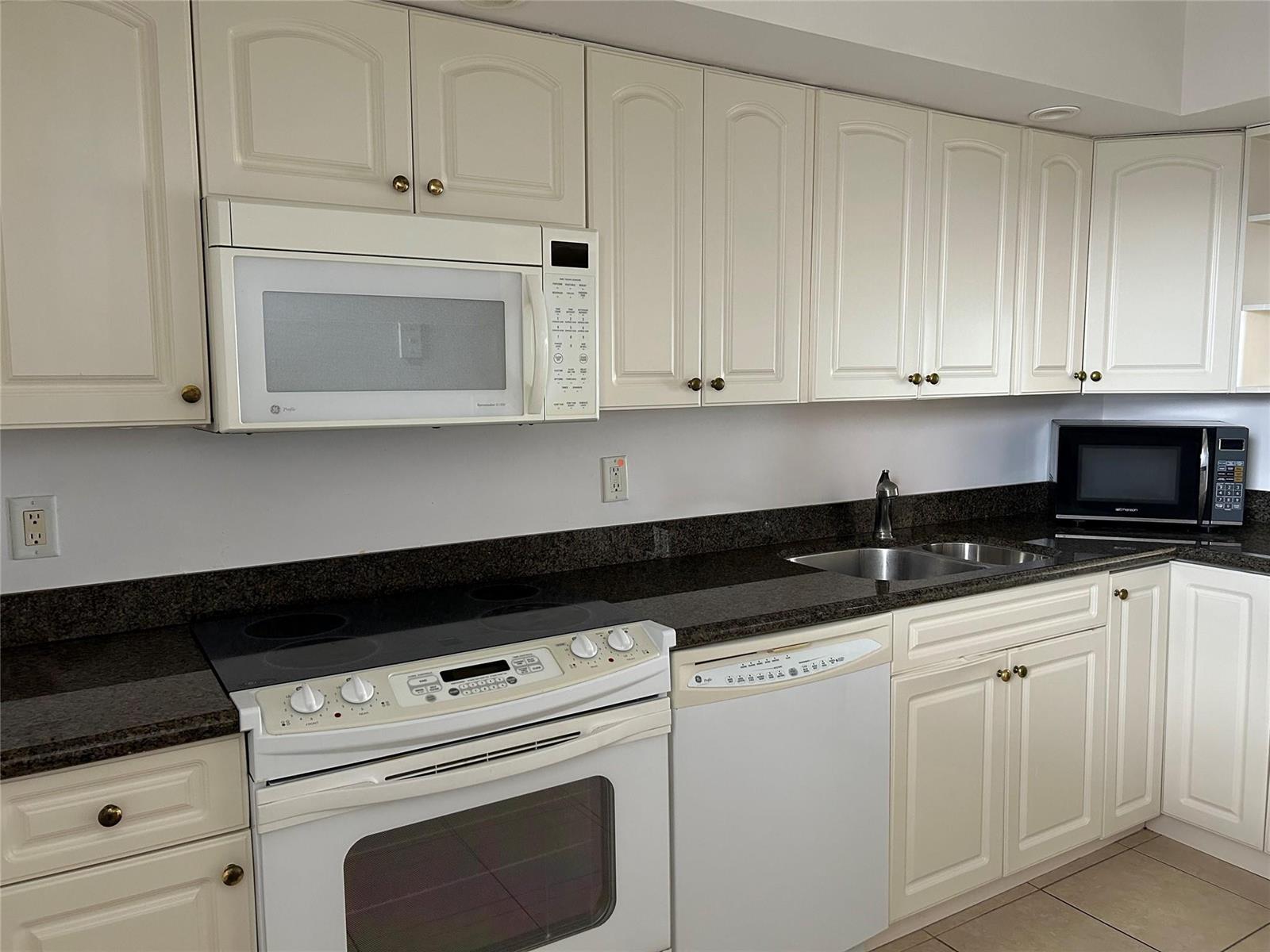 750 N Ocean Boulevard # 1409, Pompano Beach FL 33062 — #F10408299
