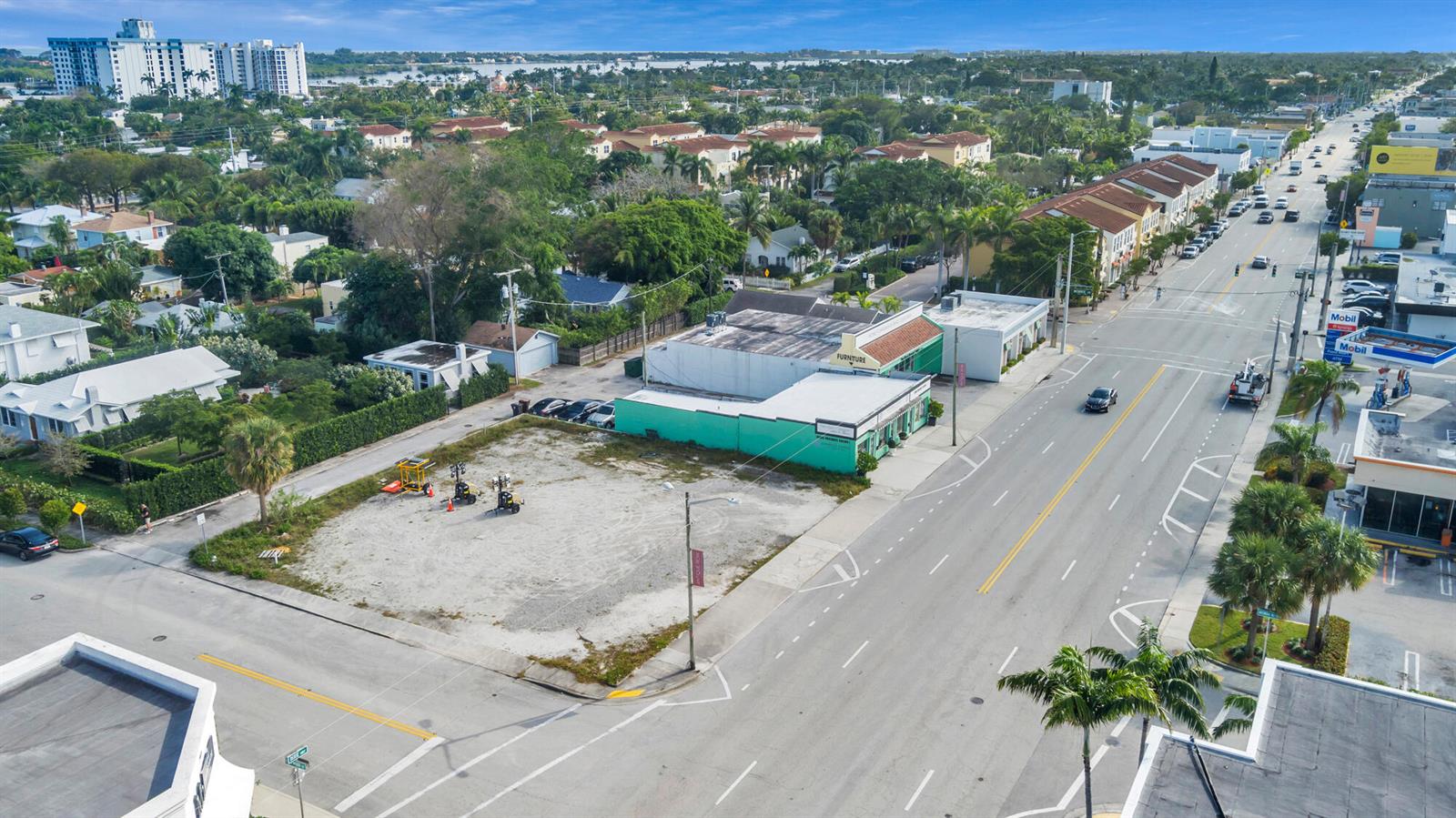 84b12bae-7488 3500 S Dixie Highway, West Palm Beach FL 33405 — #R10948594