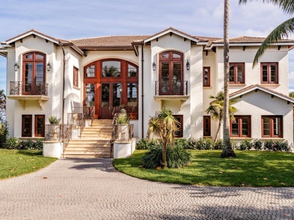 6722 N Highway A1a, Hutchinson Island FL 34949 — #R10954761