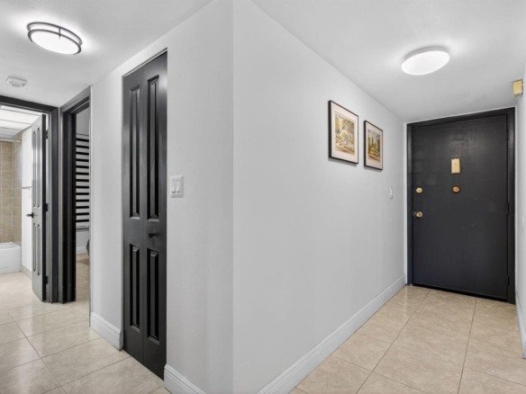 6301 N University Drive # 319, Tamarac FL 33321 — #F10424492