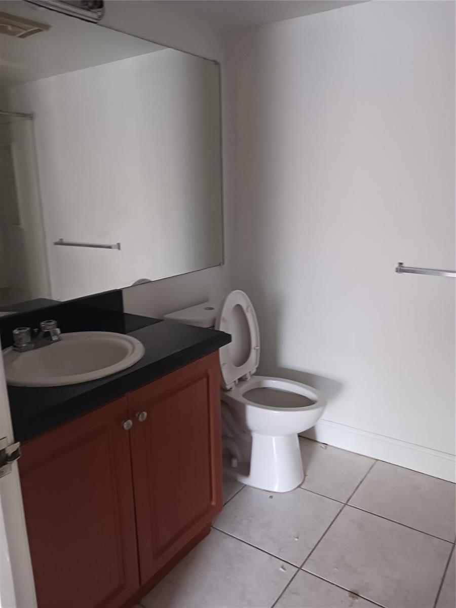 CREATOR: gd-jpeg v1.0 (using IJG JPEG v62), quality = 90 8307 Coral Lake Manor # 8307, Coral Springs FL 33065 — #F10427588