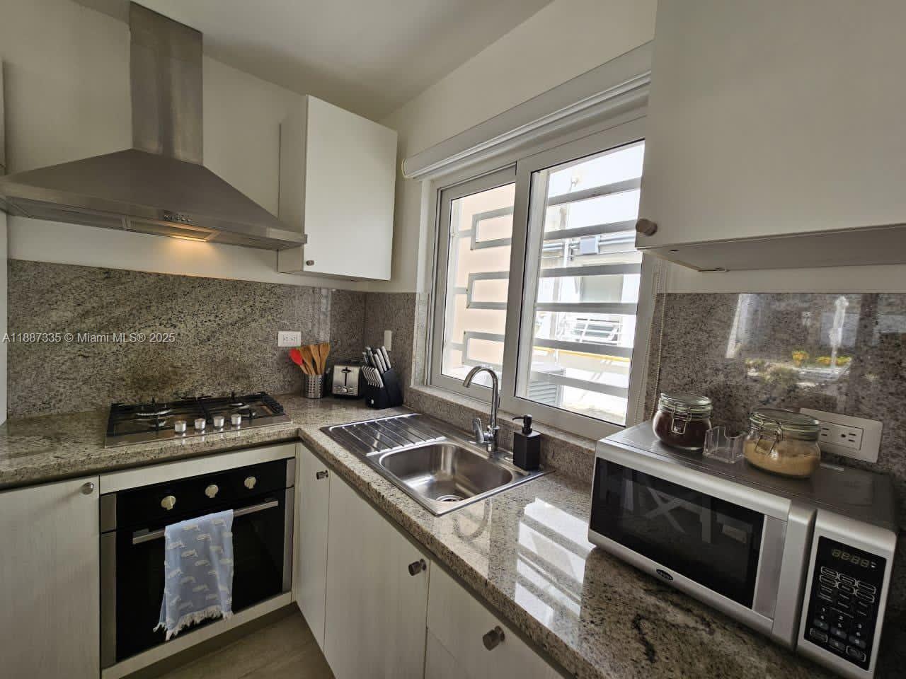 50661 Paseo del Mar # B, Fl — #A11887335