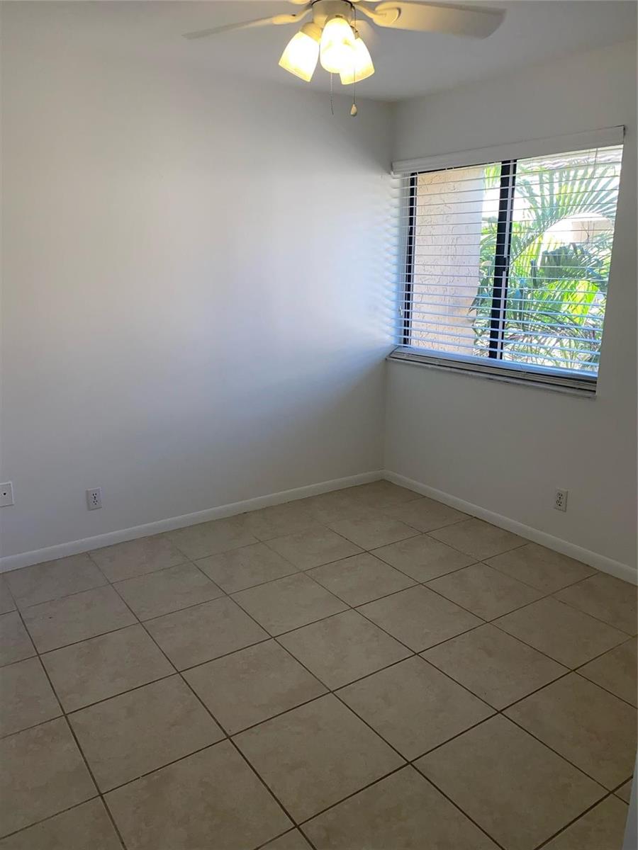 CREATOR: gd-jpeg v1.0 (using IJG JPEG v62), quality = 90 5201 NE 14th Terrace # 3, Fort Lauderdale FL 33334 — #F10444521
