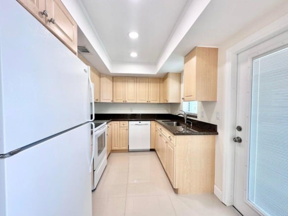 10193 N Military Drive # 203, Palm Beach Gardens FL 33410 — #R11005606