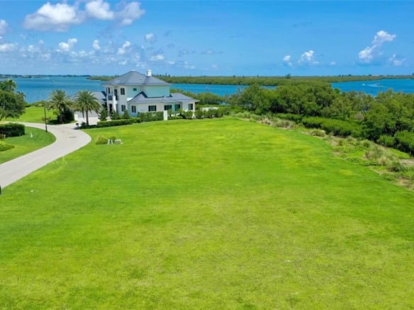 9260 E Marsh Island Drive, Vero Beach FL 32963 — #F10454637