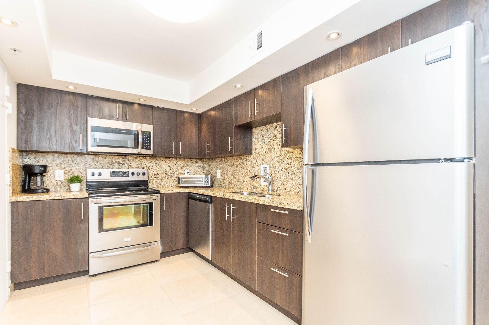84b12bae-7674 3901 S Ocean Drive # 14c, Hollywood FL 33019 — #R11018727