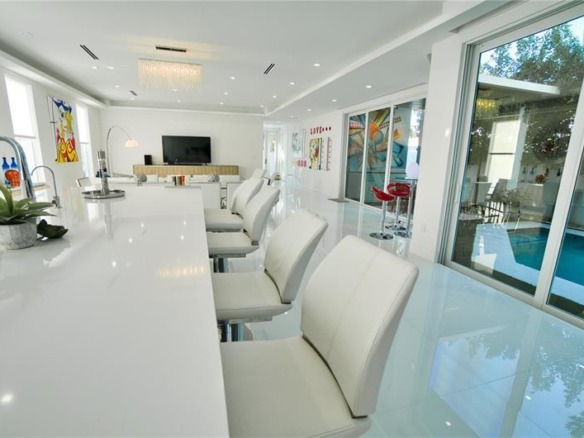 3325 NE 18th, Fort Lauderdale FL 33305 — #F10466250