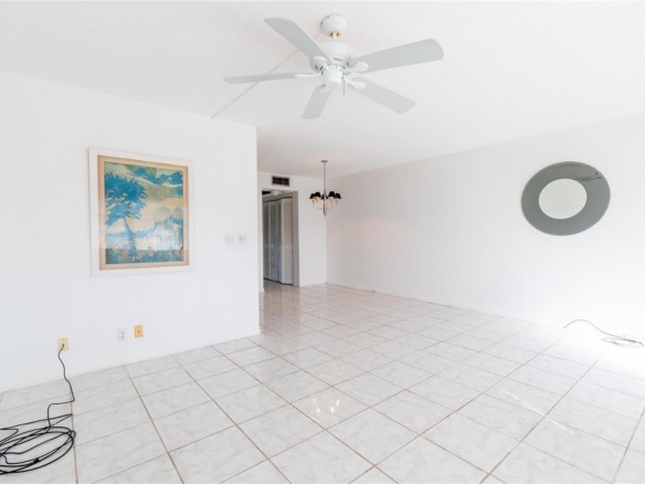 4035 Cambridge B # 4035, Deerfield Beach FL 33442 — #F10466825