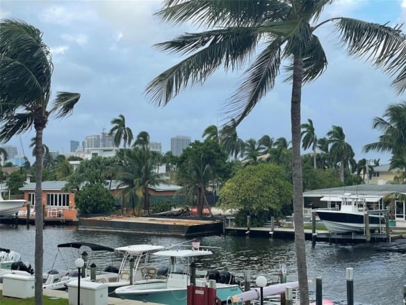 1731 SE 15 # 206, Fort Lauderdale FL 33316 — #F10467968
