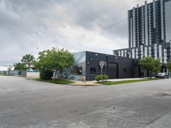 401 NE 8th Street, Fort Lauderdale FL 33304 — #F10469748