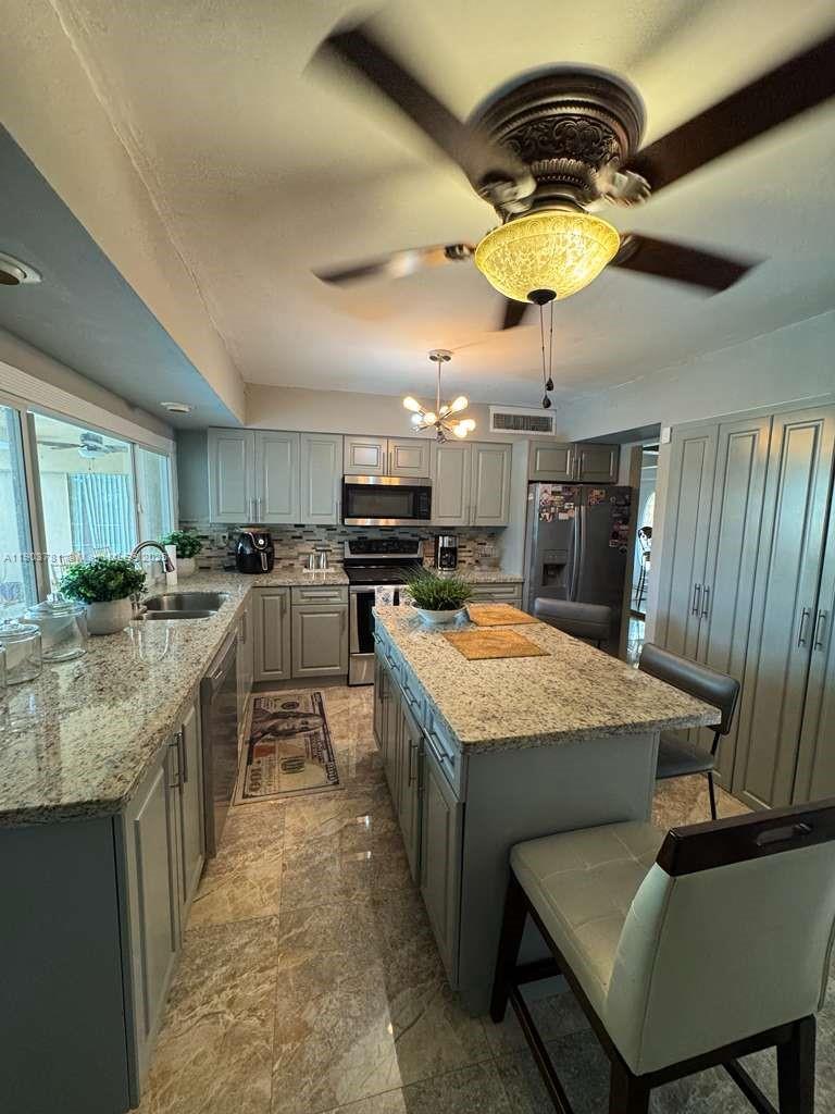 84b12bae-784 6391 SW 34th St, Miramar FL 33023 — #A11903781