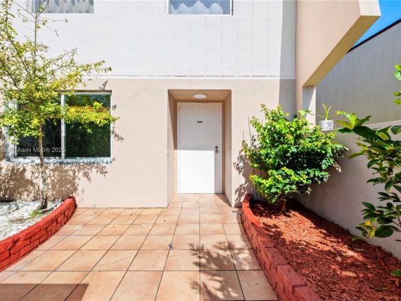 4088 Inverrary Dr # 11F, Lauderhill FL 33319 — #A11853660