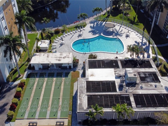 2970 NE 16th Ave # 413, Oakland Park FL 33334 — #A11907364