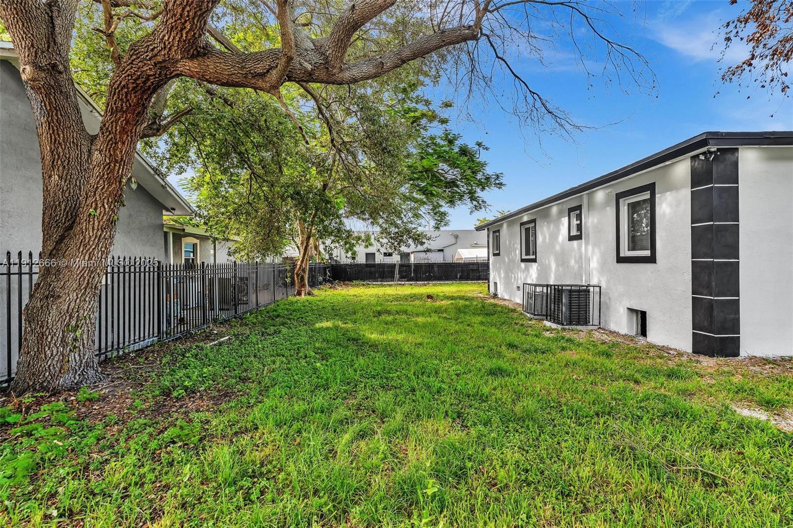 84b12bae-819 5850 NE 3rd Ave, Miami FL 33137 — #A11912666