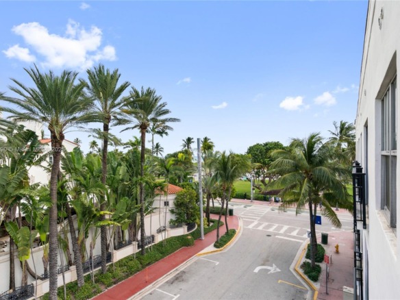 1060 Ocean Dr # D307, Miami Beach FL 33139 — #A11914290
