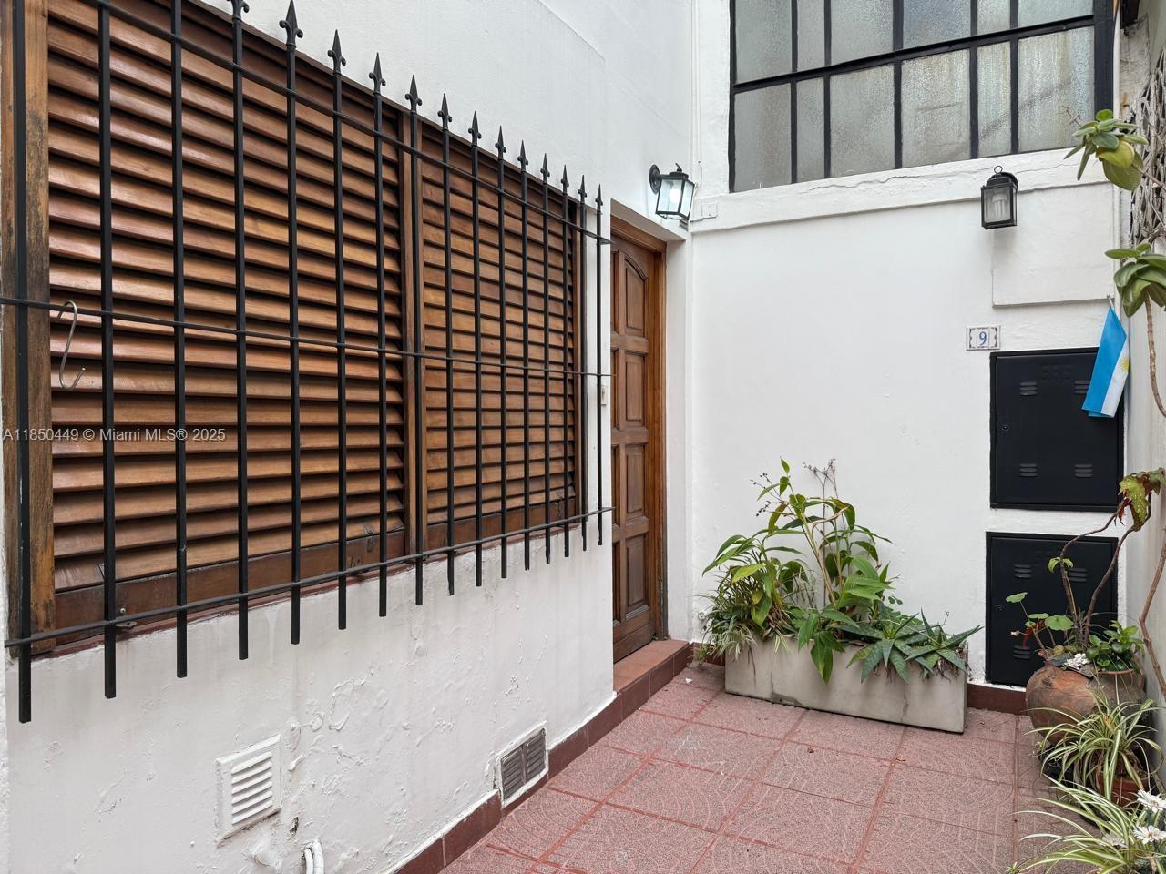 84b12bae-901 945 Defensa St San Telmo, FL 945 — #A11850449