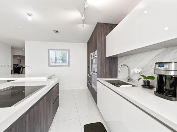 851 NE 1st Ave # 1410, Miami FL 33132 — #A11845189