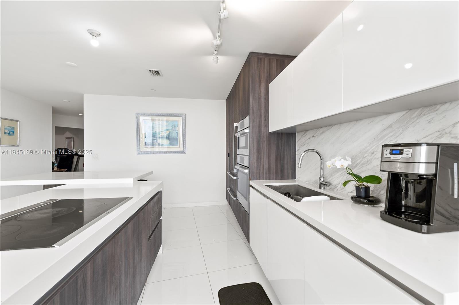 84b12bae-908 851 NE 1st Ave # 1410, Miami FL 33132 — #A11845189
