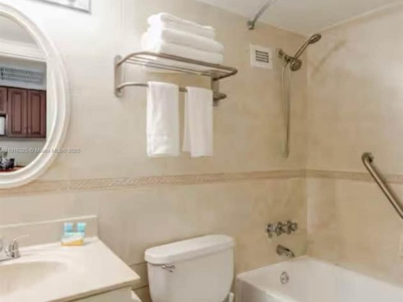 19201 Collins Ave # 733, Sunny Isles Beach FL 33160 — #A11916325