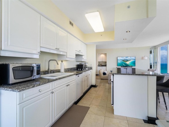 4779 Collins Ave # 2305, Miami Beach FL 33140 — #A11875867