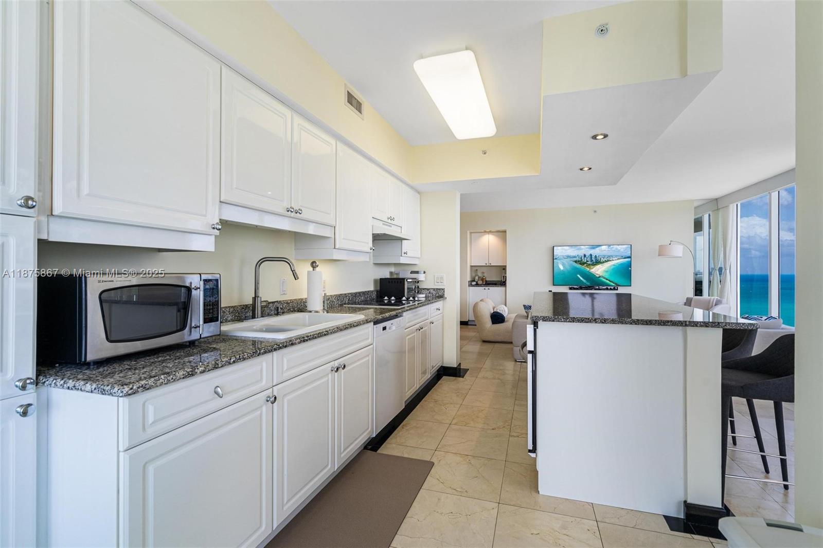 84b12bae-962 4779 Collins Ave # 2305, Miami Beach FL 33140 — #A11875867