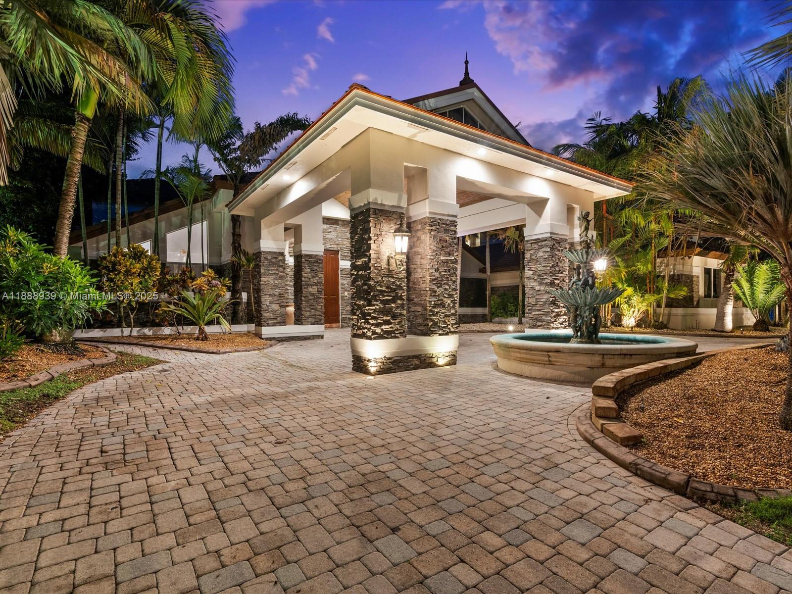 84b12bae-991 2941 Paddock Ln, Weston FL 33331 — #A11888939