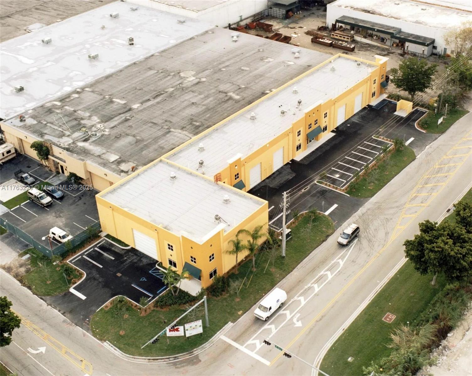 f3b61b38-1097 3221 NW 82 Avenue, Doral FL 33122 — #A11763220