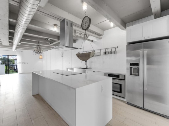 6901 Edgewater Dr # 315, Coral Gables FL 33133 — #A11921235