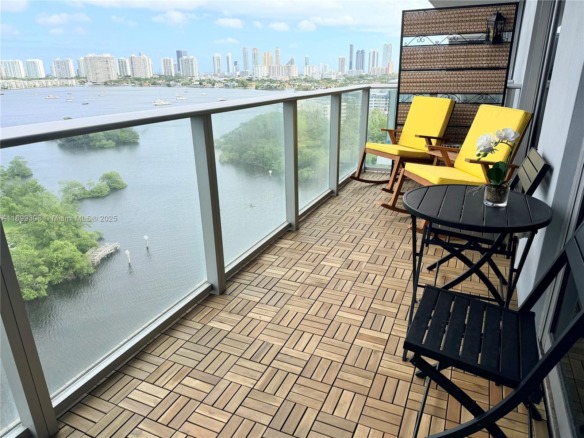 16385 Biscayne Blvd # 1505, North Miami Beach FL 33160 — #A11899308