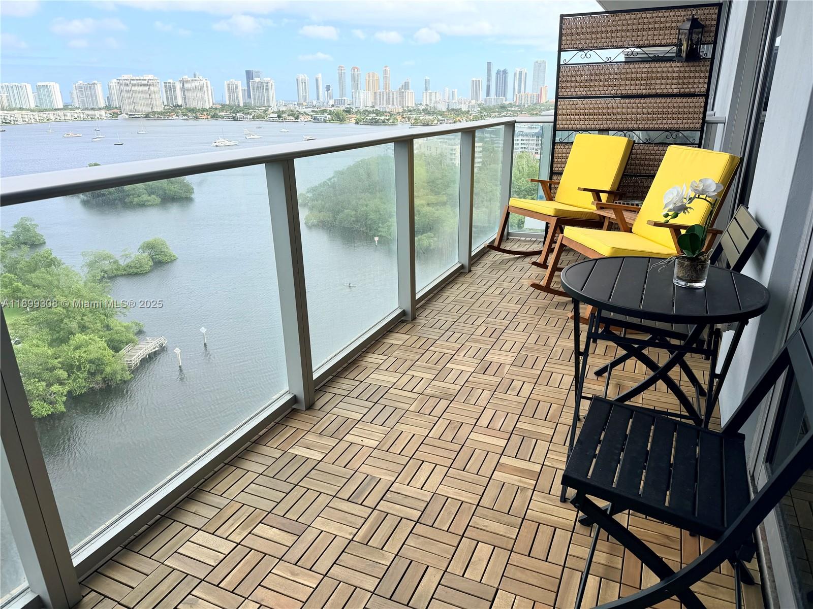 f3b61b38-1123 16385 Biscayne Blvd # 1505, North Miami Beach FL 33160 — #A11899308