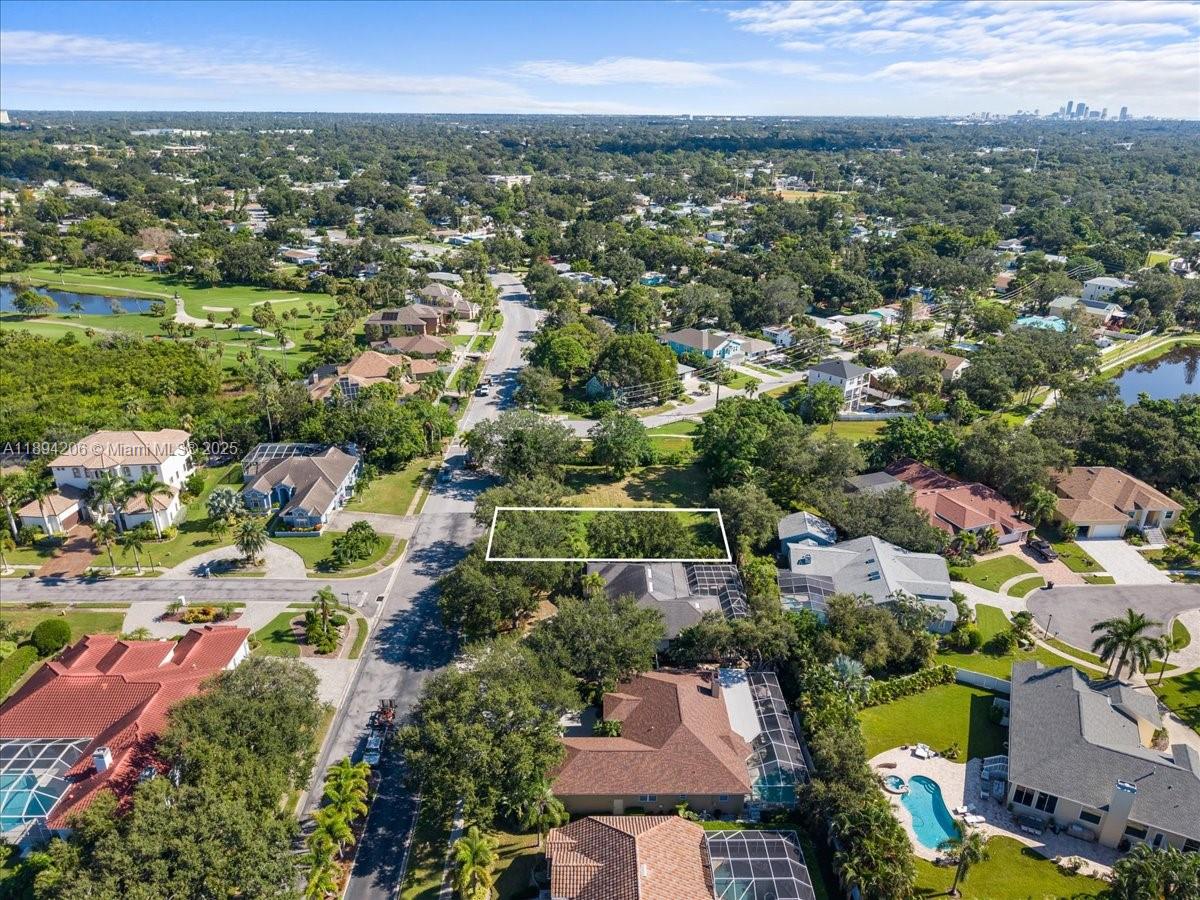 f3b61b38-1170 2207 54th ST S, St Petersburg FL 33707 — #A11894206