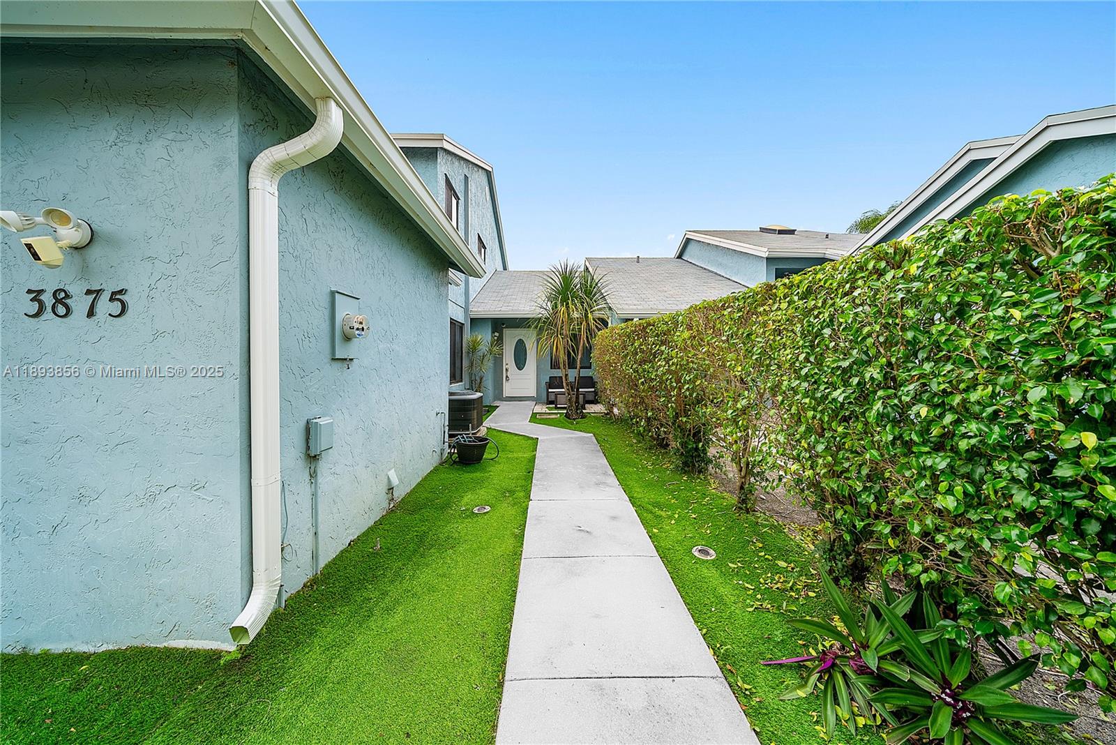3875 Island club w, Lantana FL 33462 — #A11893856