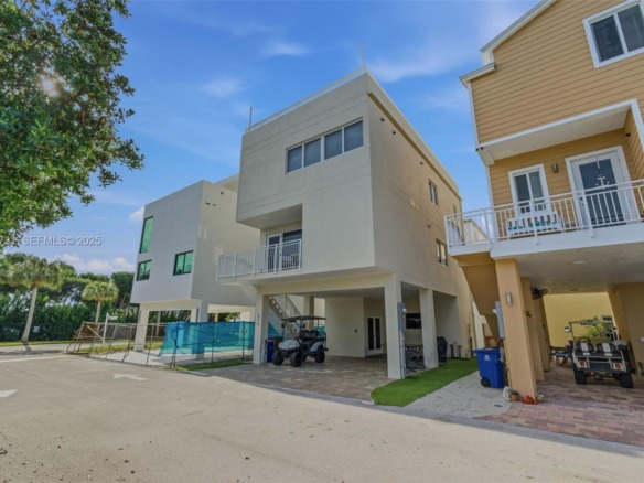 94825 Overseas hwy 276, Key Largo FL 33037 — #A11922731