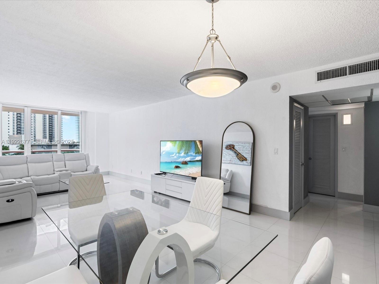 f3b61b38-1180 19370 E Collins Ave # 625, Sunny Isles Beach FL 33160 — #A11922677
