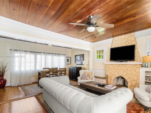 728 Newark St, West Palm Beach FL 33401 — #A11886720