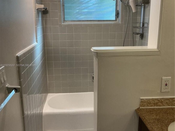 2716 NE 30th Pl # 103C, Fort Lauderdale FL 33306 — #A11923522