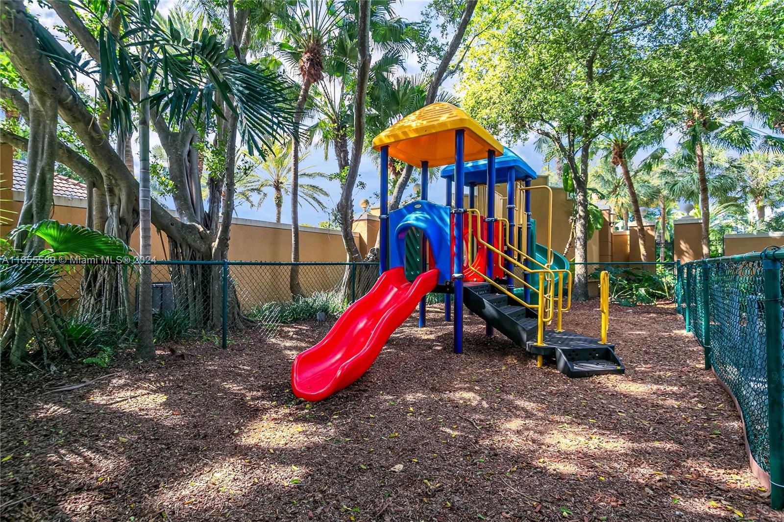 f3b61b38-1244 19701 E Country Club Dr # 5107, Aventura FL 33180 — #A11655580