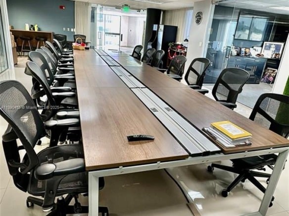 2100 Ponce De Leon Blvd # 1090, Coral Gables FL 33134 — #A11890455