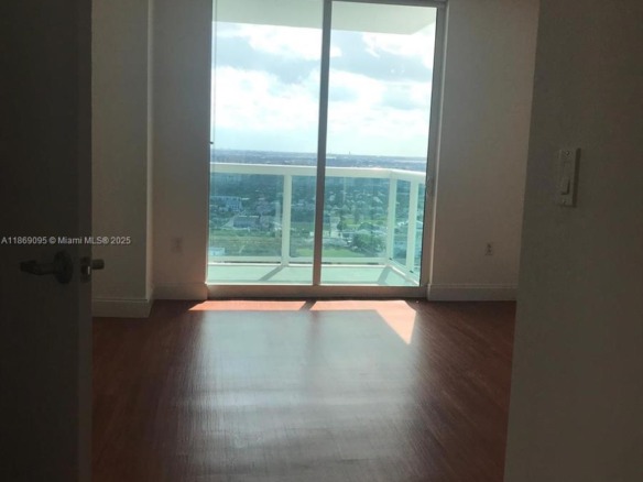 1800 N Bayshore Dr # 3910, Miami FL 33132 — #A11869095