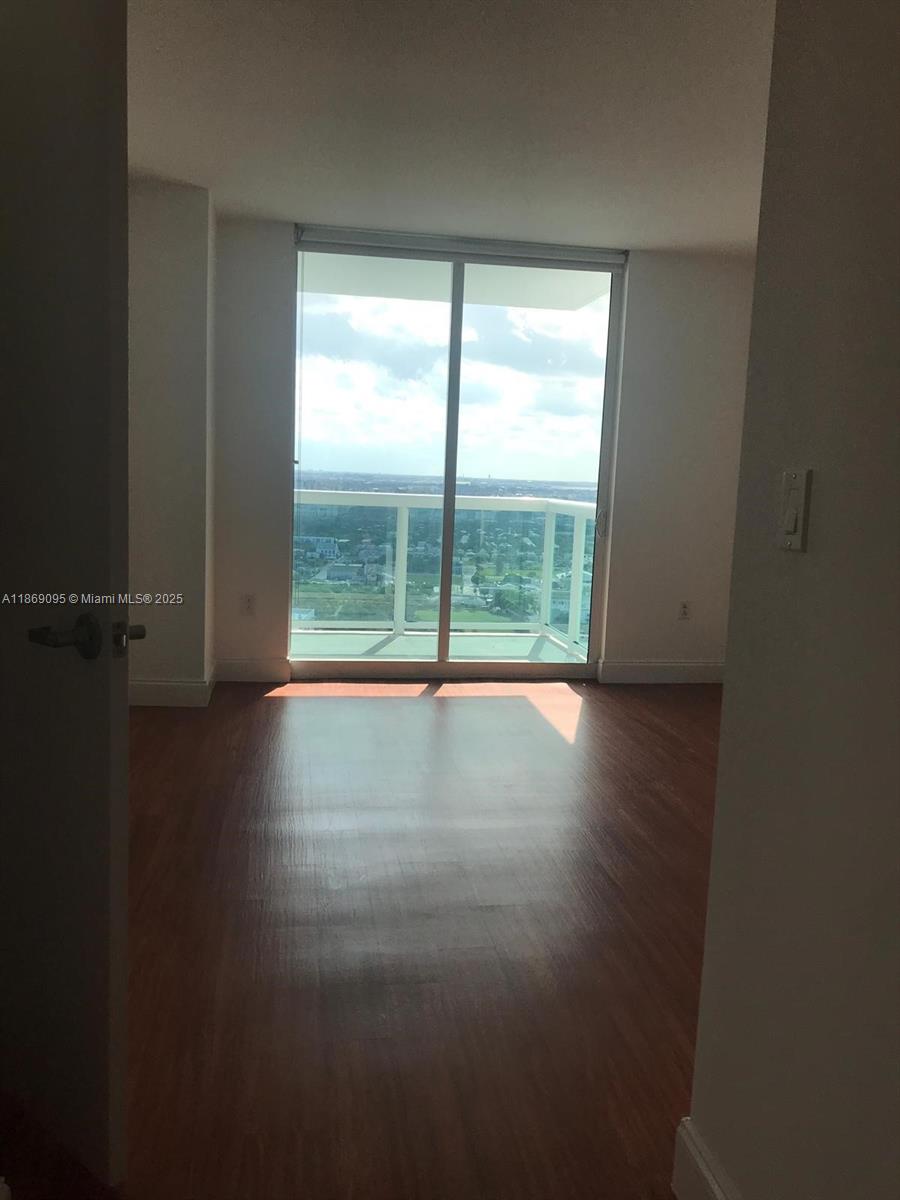f3b61b38-1248 1800 N Bayshore Dr # 3910, Miami FL 33132 — #A11869095