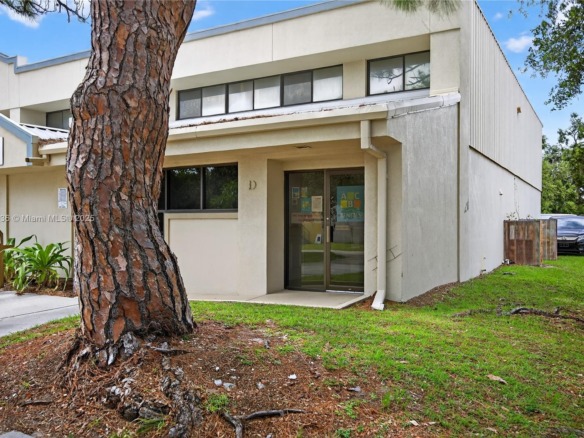 2239 15th St D, Other City – In The State Of Florida FL 34237 — #A11841636