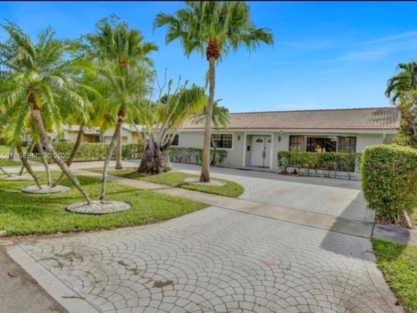 5500 Buchanan St, Hollywood FL 33021 — #A11925581