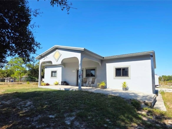 527 PERIMETER RD, La Belle FL 33440 — #A11926029
