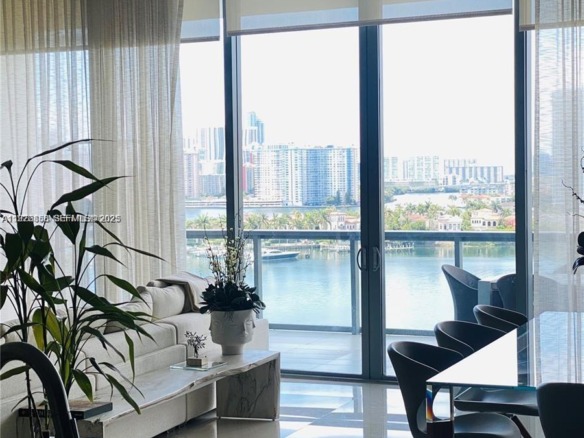 3300 NE 188th St, Aventura FL 33180 — #A11926888