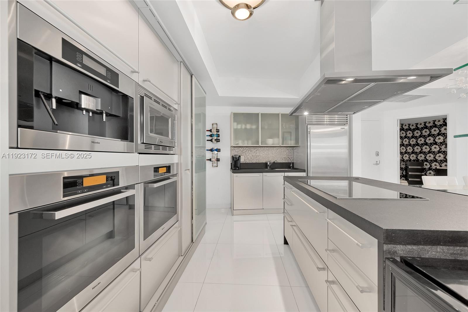 f3b61b38-1342 18201 Collins Ave # 1002, Sunny Isles Beach FL 33160 — #A11923172