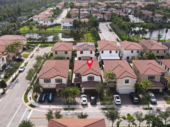 8885 NW 100th Pl, Doral FL 33178 — #A11818784