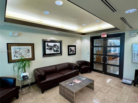 20900 NE 30 TH Ave, Aventura FL 33180 — #A11929169